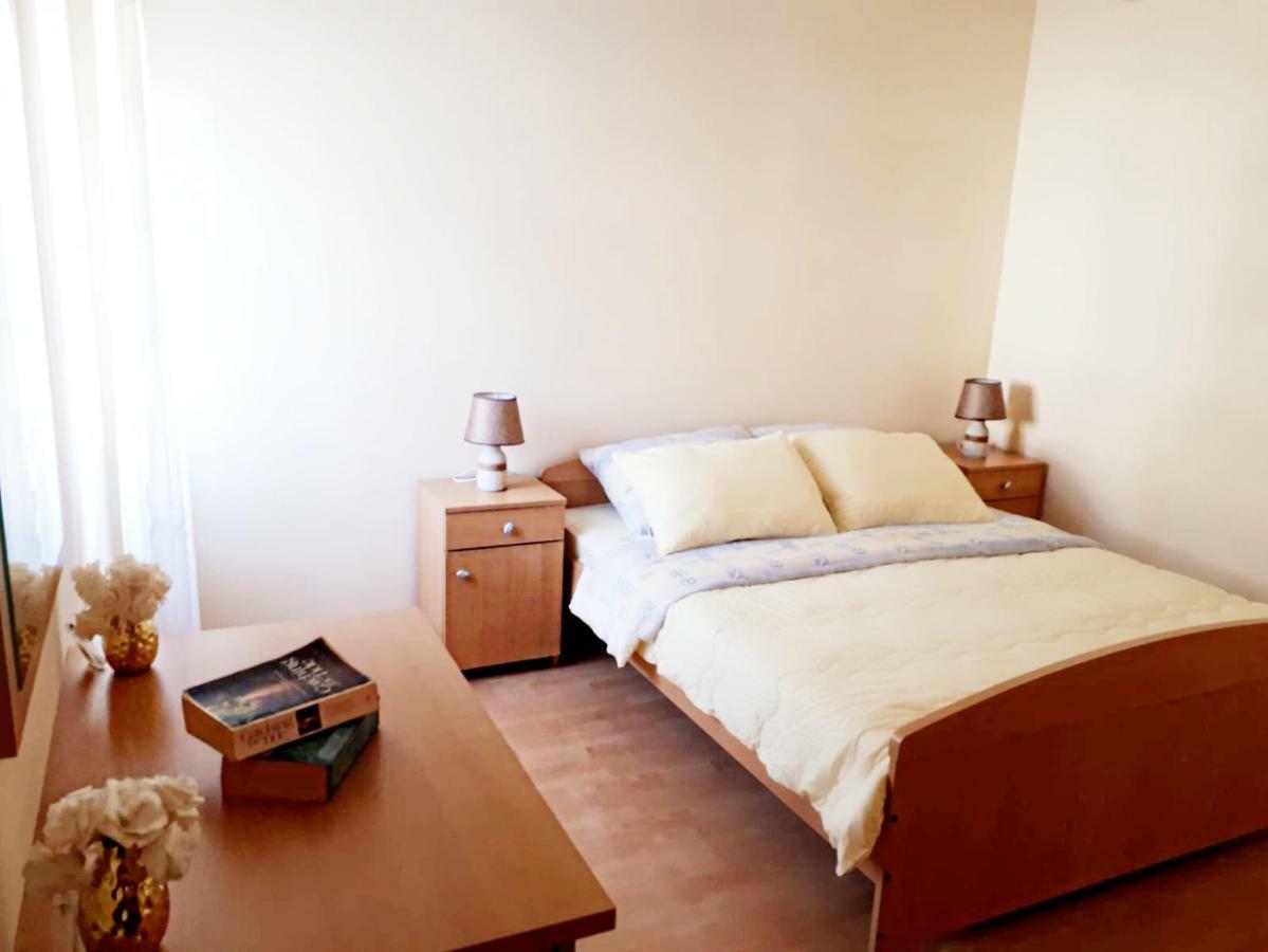 Apartments Dani Bol Dış mekan fotoğraf